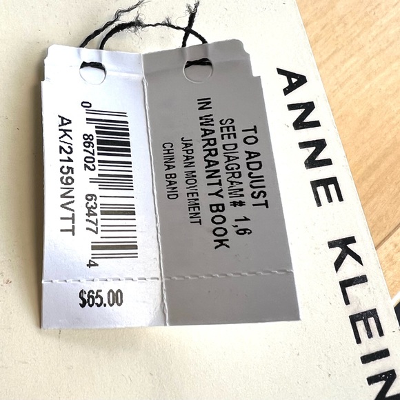 New Anne Klein chain Wrist Watch. Two tone silver/gold. Battery included, - Picture 3 of 6